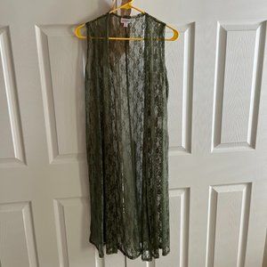 LuLaRoe Green Lace Shabby Chic Joy Duster Vest Sleeveless Cardigan - Size Small